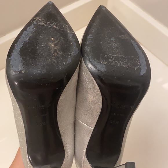 Saint Laurent Silver Metallic Pumps - Picture 7 of 7